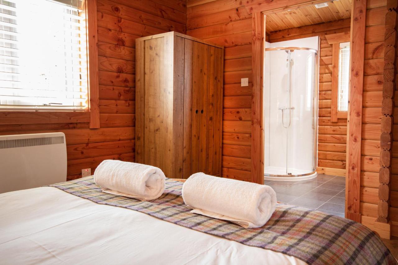 Aviemore Lodges Екстериор снимка