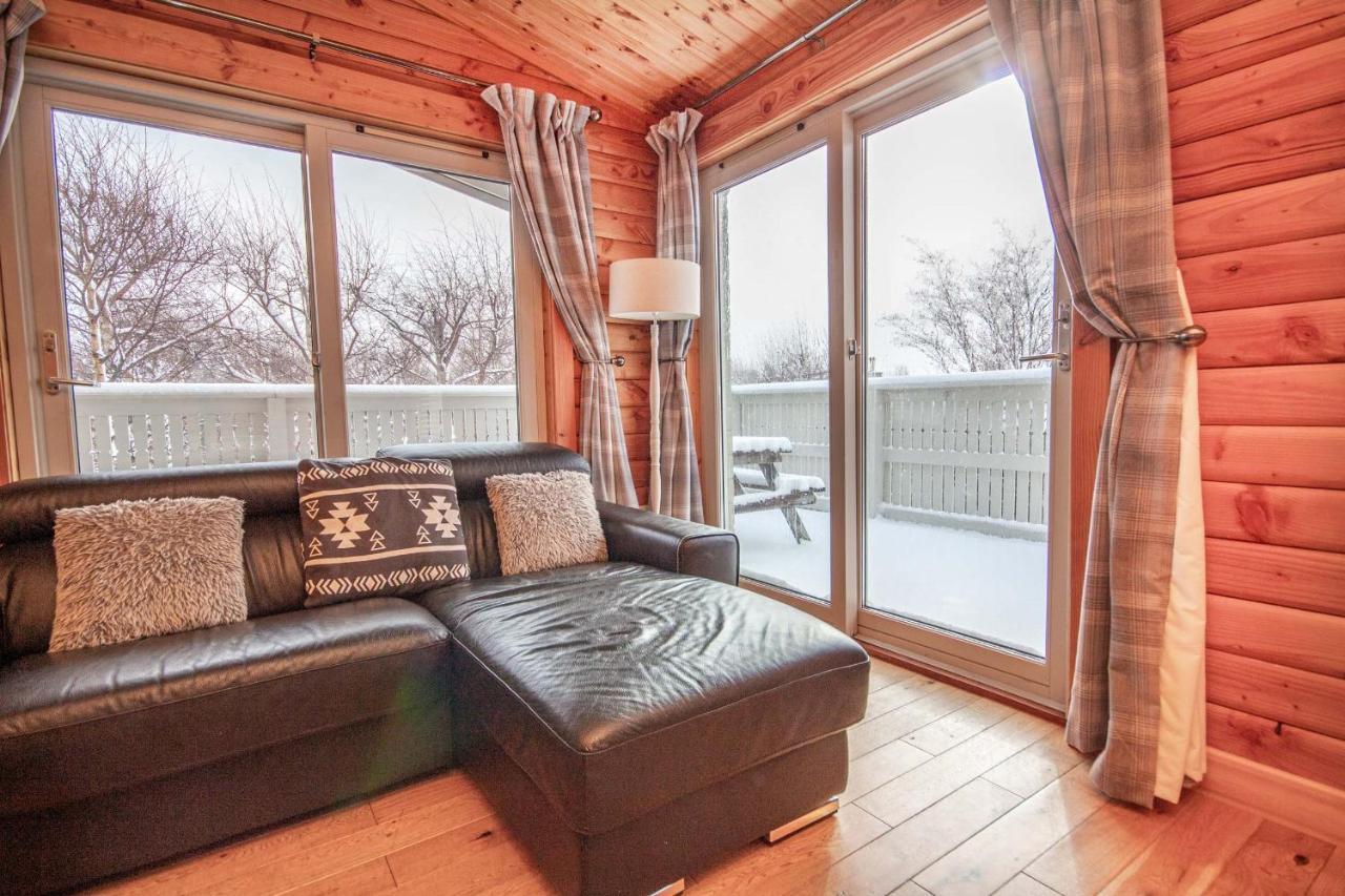 Aviemore Lodges Екстериор снимка